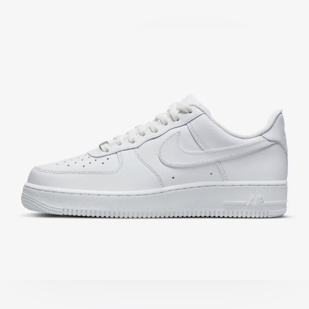 NIKE AIR FORCE 1 ‘07 Sneakers